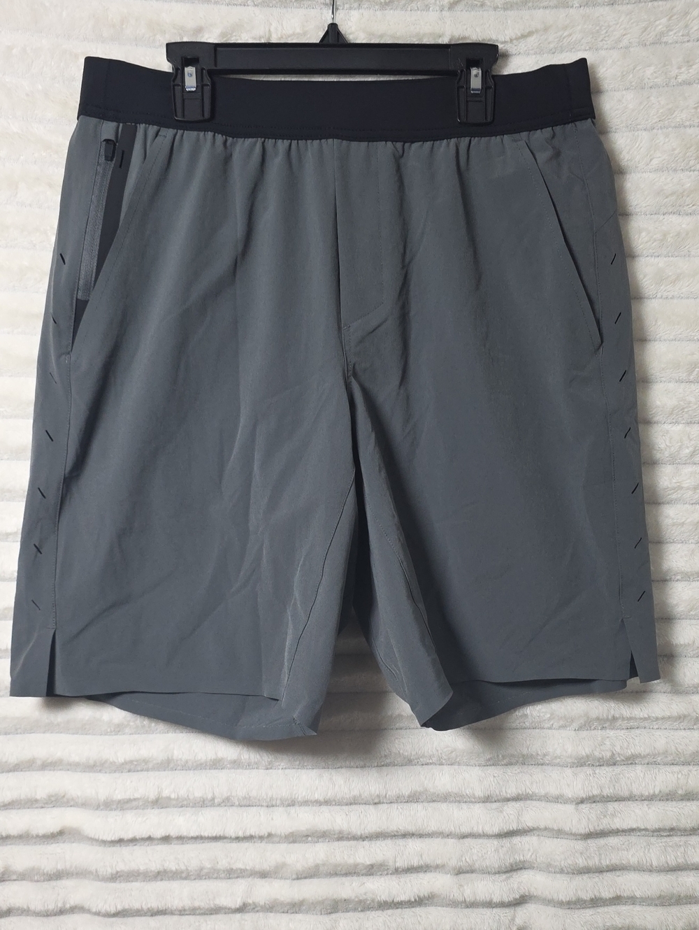 0326 Ten Thousand 9" Gray Interval Short; Medium